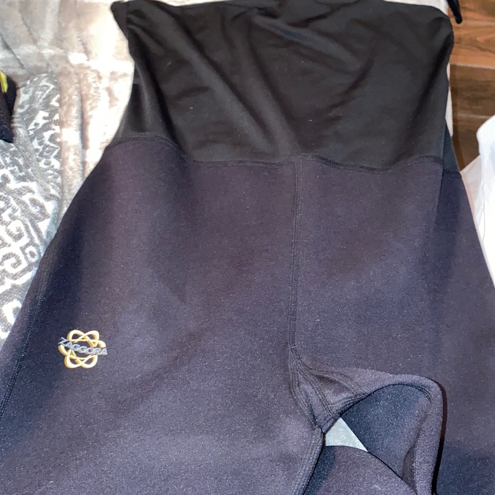 Zaggora thermal high waisted capri work out capri